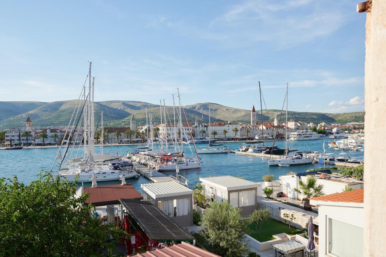 Domus Maritima Hotel Trogir Exterior photo